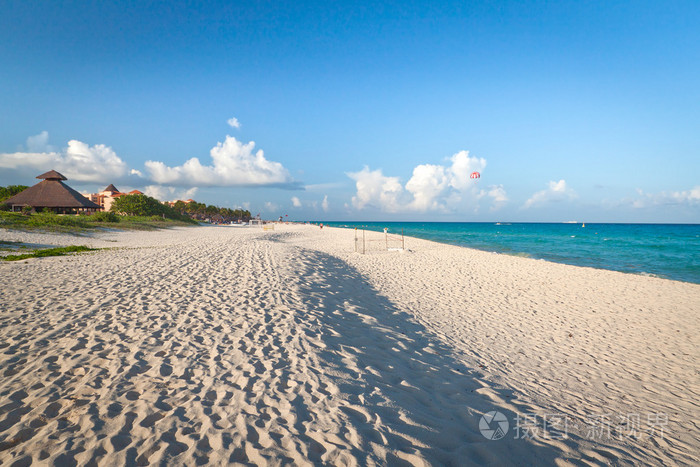 田园海滩的加勒比海在普拉亚德尔卡门