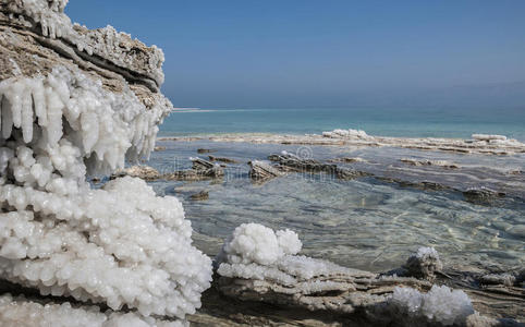 泥身体护理治疗约旦砂死海海滩的死海的海岸线死海以色列死海死海景观
