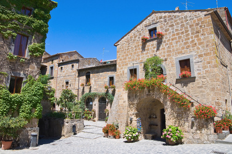 小巷。civita di bagnoregio。拉齐奥。意大利