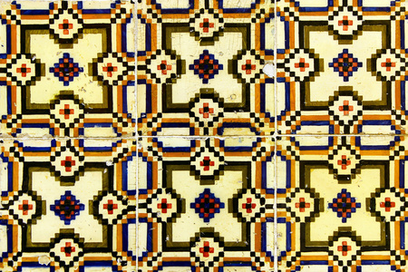 一些典型的葡萄牙瓷砖在里斯本的细节