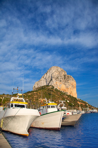 阿利坎特与支钢笔 ifach 山 calpe