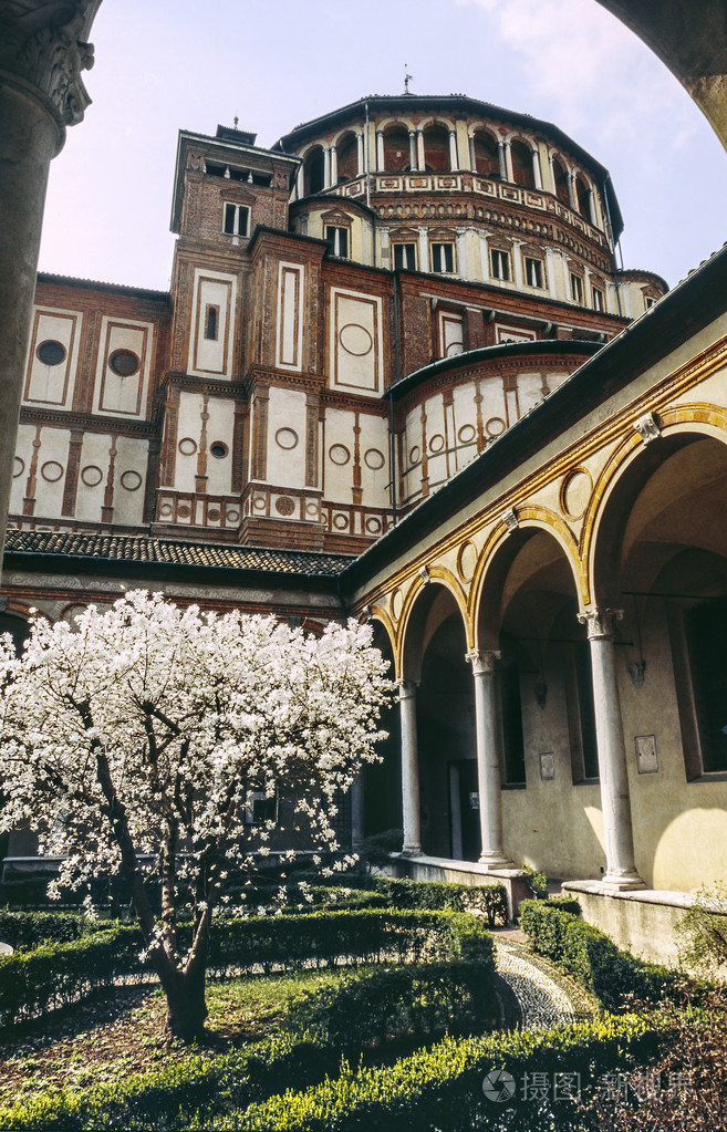 圣玛丽亚感恩教堂, 修道院