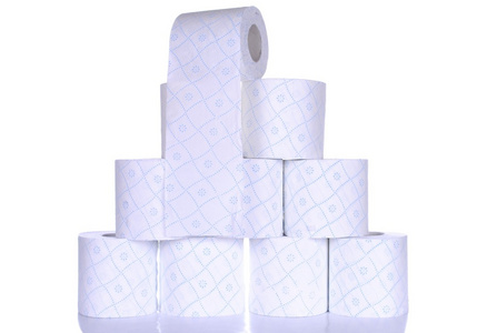 堆栈的厕所纸卷 孤立在白色背景上