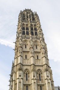鲁昂大教堂的钟楼
