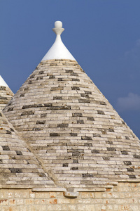 圆锥形的屋顶图片