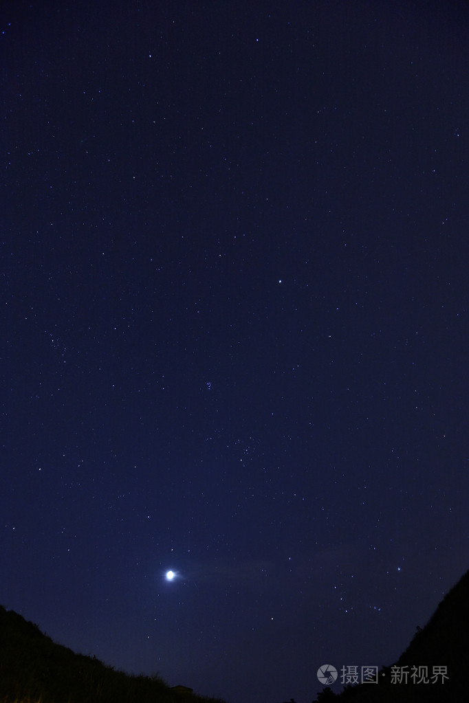 夜晚的天空照片真实的图片