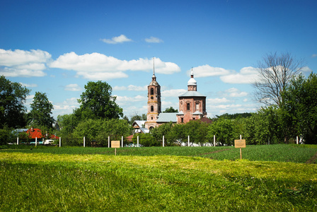 老教堂，金色环的俄罗斯，乡村风景