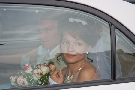 美丽的未婚妻后车玻璃