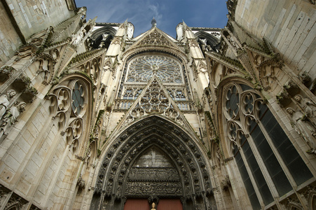 罗马天主教哥特式大教堂在鲁昂，法国