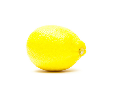 柠檬隔离白色背景