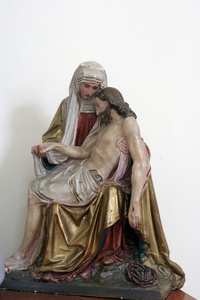 圣母怜子图，我们的悲伤的女士