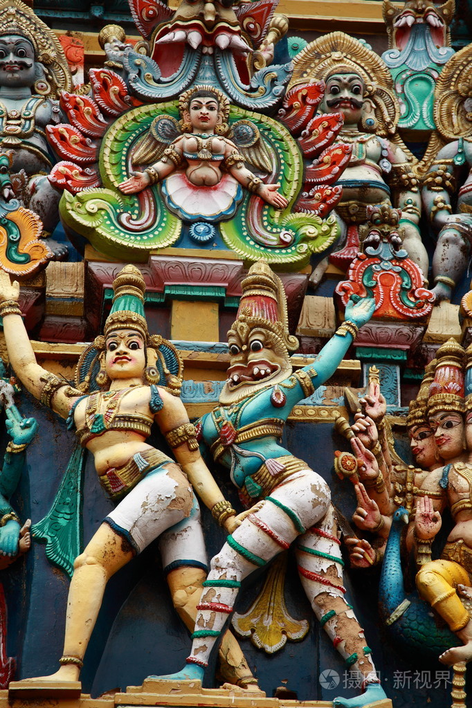 卡莉的图像.在印度教寺庙 gopura (塔) 上的雕塑.曼寺,马杜赖,泰米尔