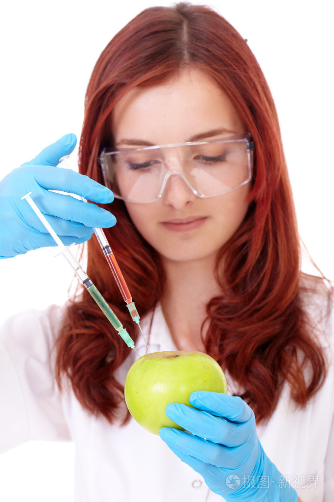 年轻有吸引力微笑着女性的生物学家,孤立在白色