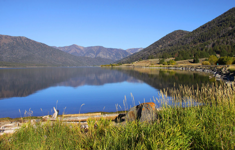 赫布根湖