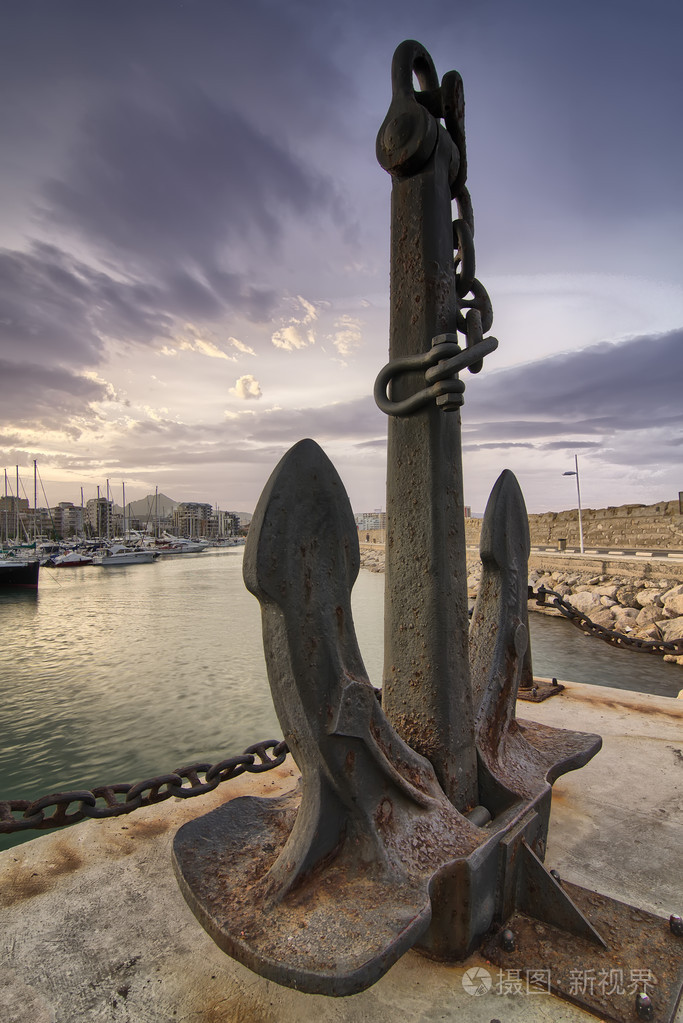 在端口上的锚链