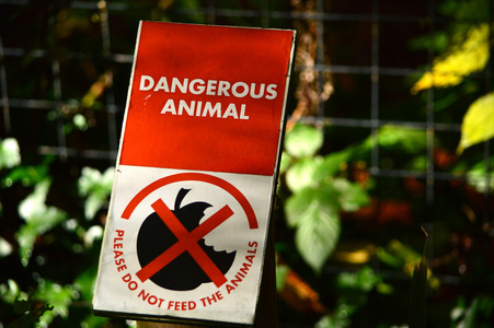 危险动物标志