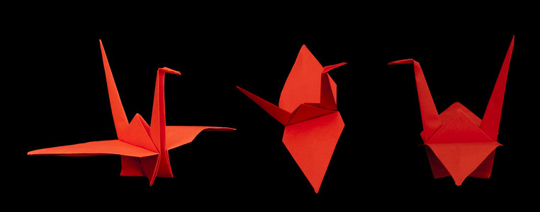 红色起重机鸟折纸