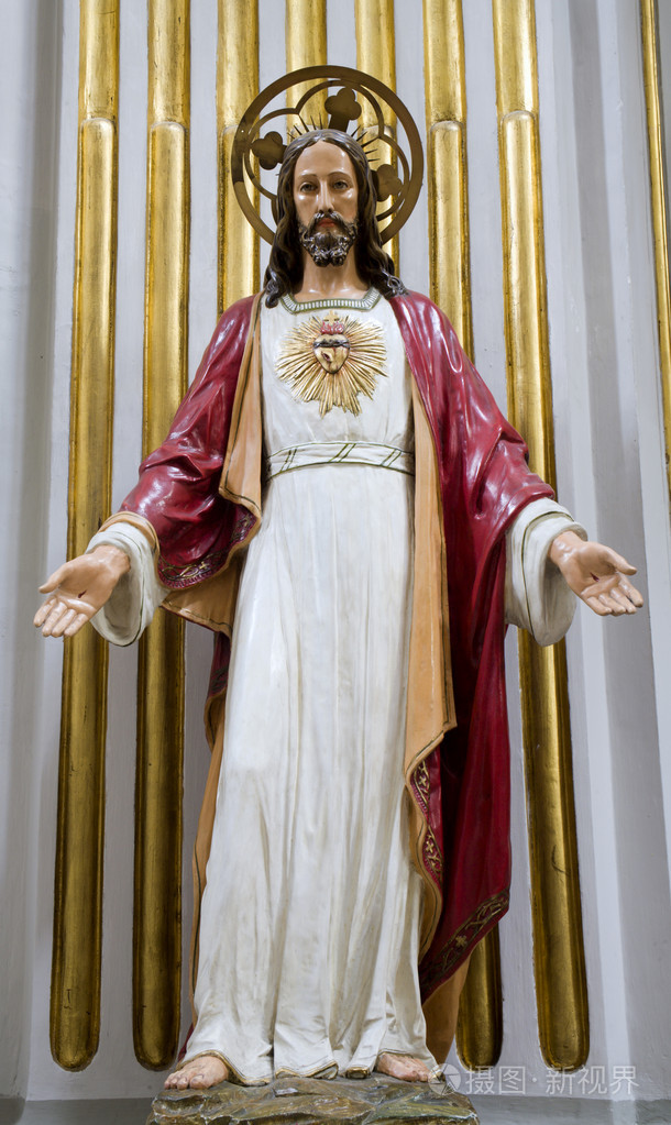 耶稣基督雕像的心脏照片-正版商用图片1alf5o-摄图新视界