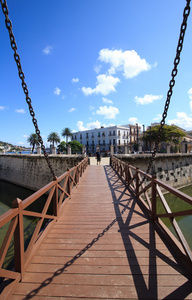 桥接至 castillo de la 真正力量