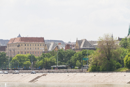 典型的大厦 19 世纪在布达佩斯布达城堡区