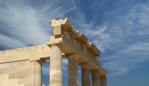 部分重建雅典娜神庙 lindia 罗德岛 希腊