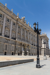 西班牙马德里建筑背景的皇家宫殿