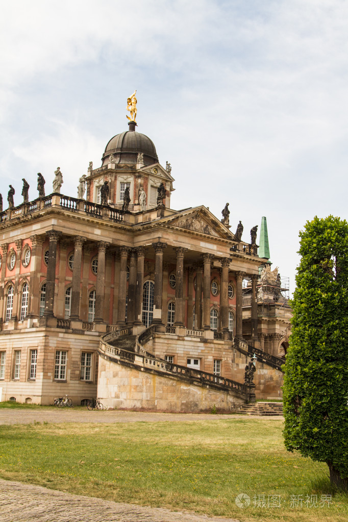 波茨坦大学建筑之一
