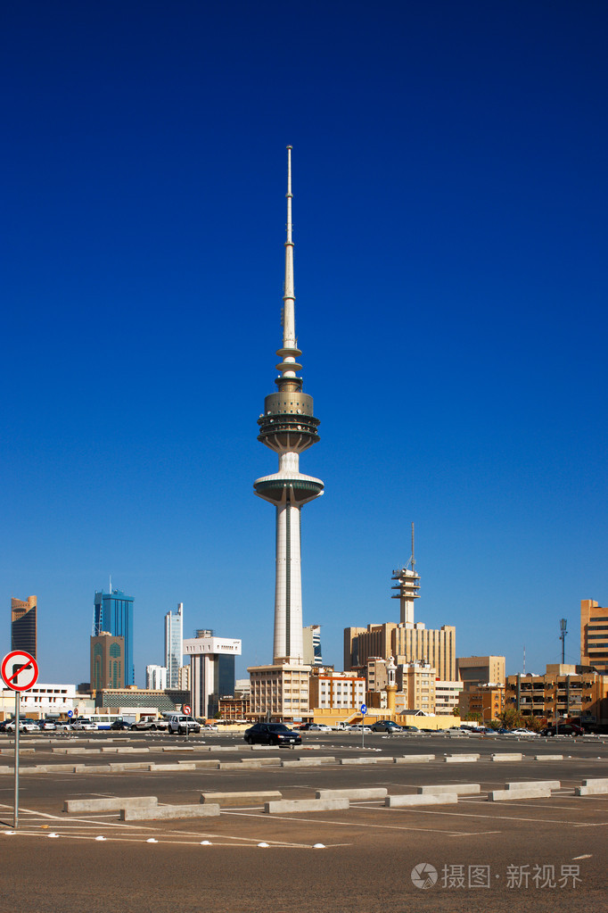 科威特城拥抱了当代建筑和高塔现在填充城市天际线