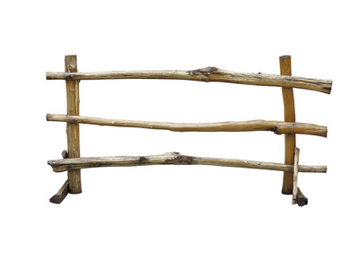 在牧场被隔绝在白色木栅栏带栏杆和柱子的木栅栏在白色背景上孤立的