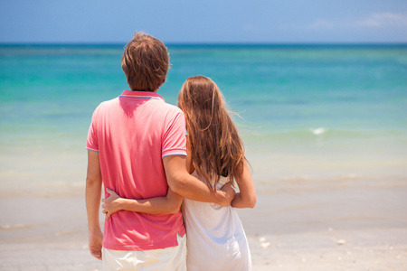 美丽的年轻夫妇在热带巴厘岛 beach.honeymoon
