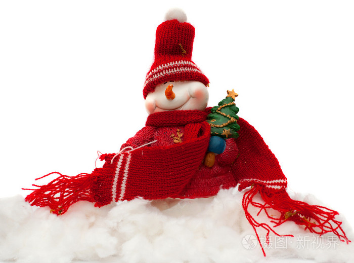 在雪地里堆雪人