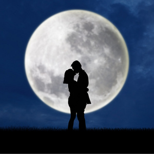 关门的剪影情侣接吻全月球上图片