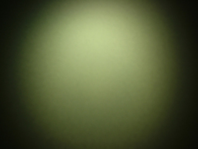 抽象复古 grunge 绿色背景与黑色的小插图帧上边框和中心的注意焦点