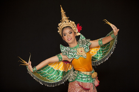 在古代的泰国舞蹈泰国年轻女士的肖像