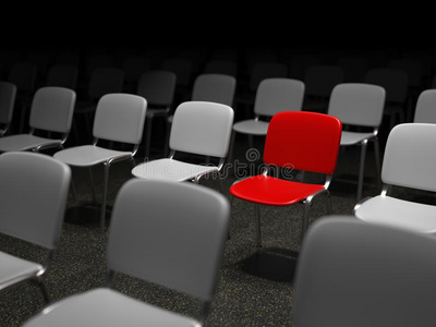 一组椅子，红色的椅子很显眼