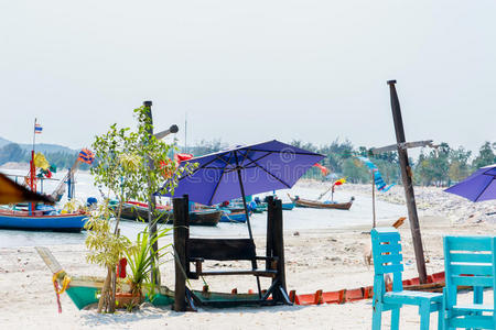 紫伞海滩图片