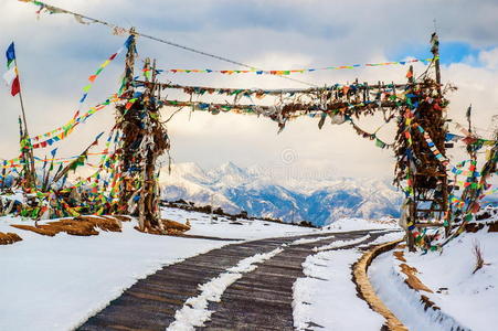 青藏高原风光山口