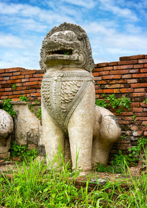 像狮子的石头雕像。泰国