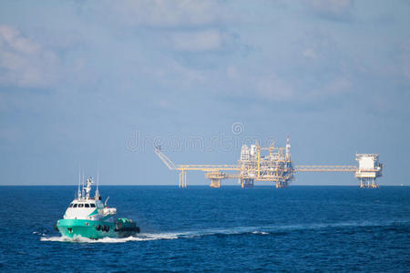 海湾或海上的油气平台海上石油钻井平台和钻井平台