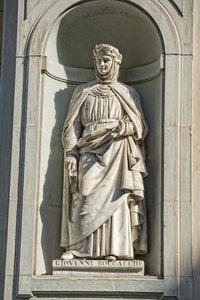 佛罗伦萨乌菲齐雕像乔瓦尼博卡乔