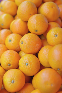 许多新鲜的橙子