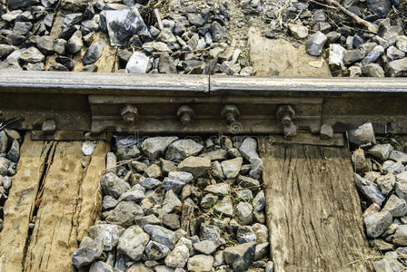 有缺口的旧铁路枢纽图片