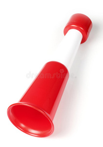 白色背景上的红色塑料喇叭图片