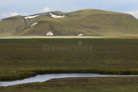 冰岛。南部地区。法拉巴克。流纹岩形成的景观。