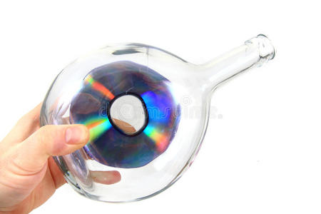 玻璃瓶中的cd或dvd