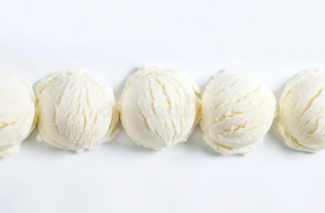 白色雪糕筒视觉谜题-查找相同的雪糕和的影像自制天然冰棍用新鲜