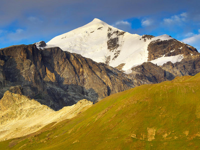 高山山脉