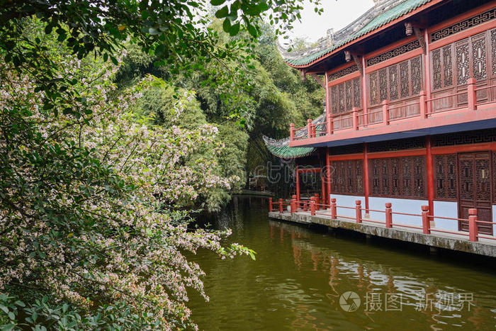 中国传统春江建筑