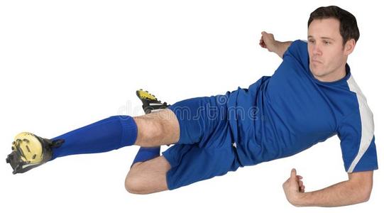 穿蓝色球衣的足球运动员图片