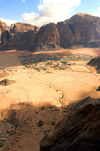 wadi rum 沙漠从大红色沙丘